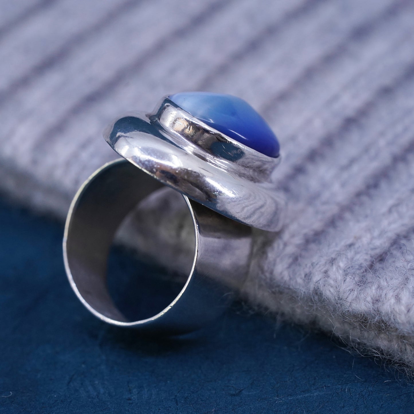 Size 6.25, Mexican Sterling silver handmade ring, 925 band with blue cats eye