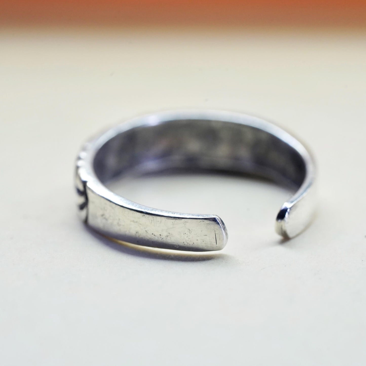 Size 3.5, vintage Sterling silver handmade ring, 925 open band with flower