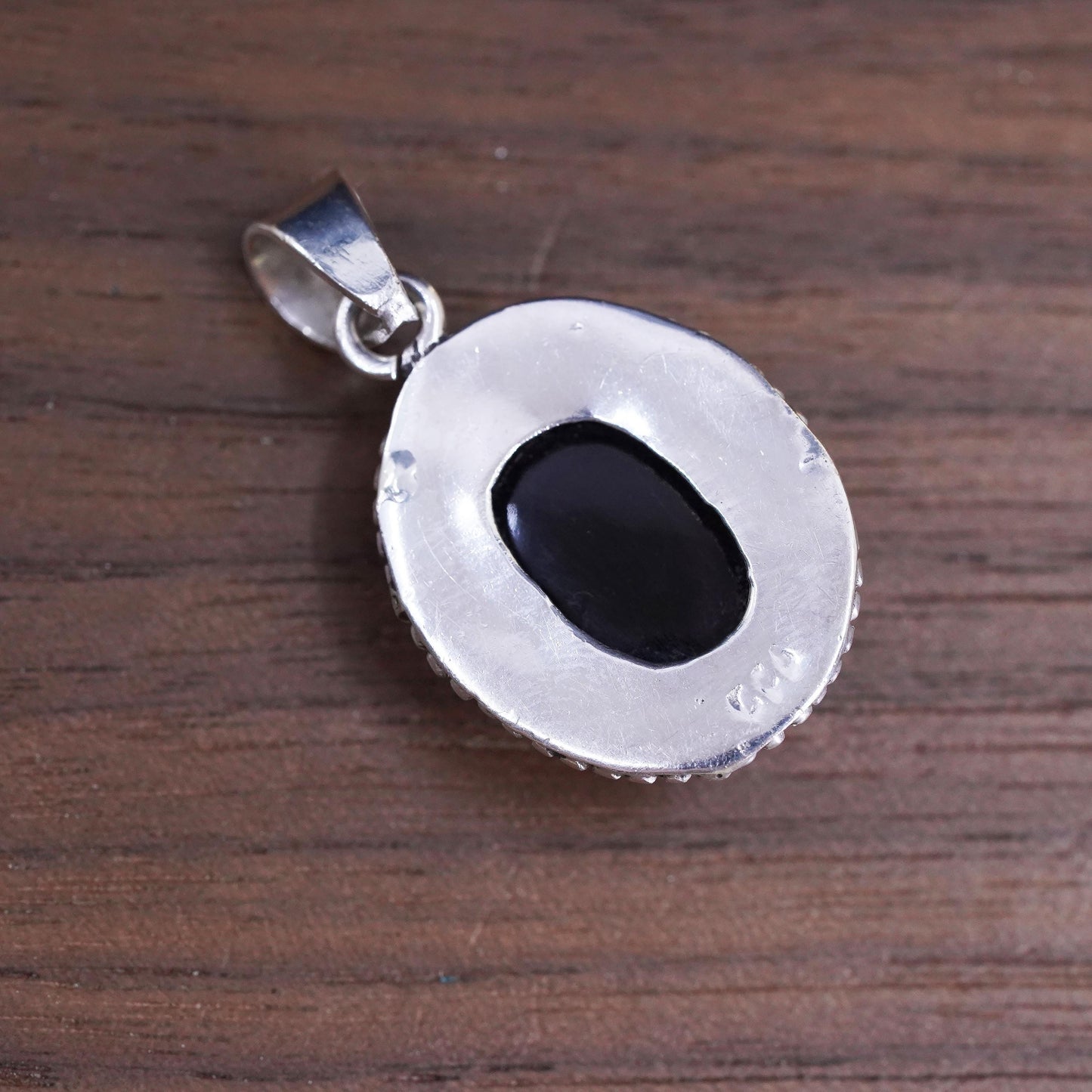 Vintage Sterling 925 silver handmade pendant with oval shaped amethyst pendant