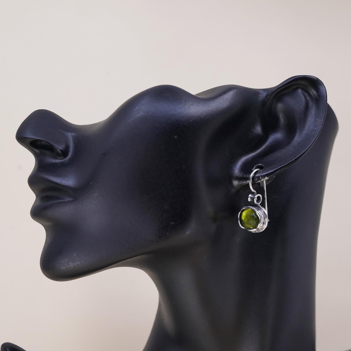 Silpada Sterling 925 Silver W1455 single earring Daintree Natural Green Quartz