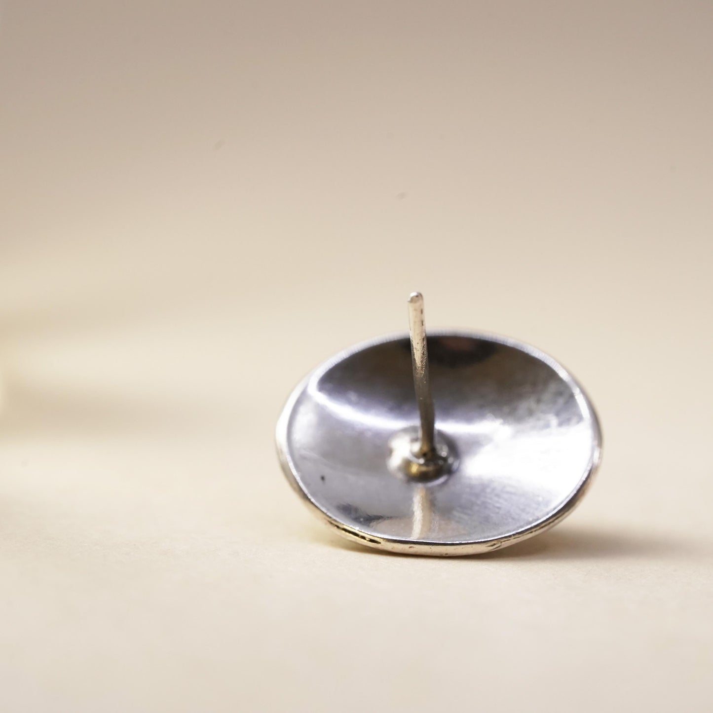 Vintage Sterling 925 silver handmade oval stud with onyx, single earring