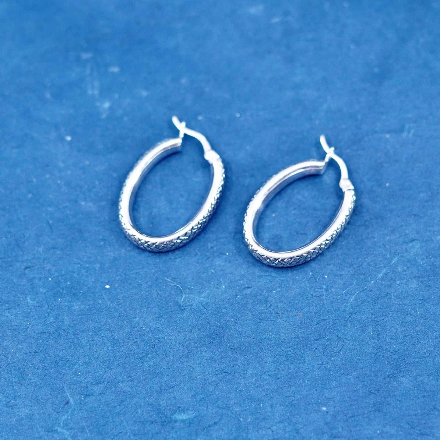 1”, vintage Sterling silver handmade earrings, textured 925 oval hoops, huggie