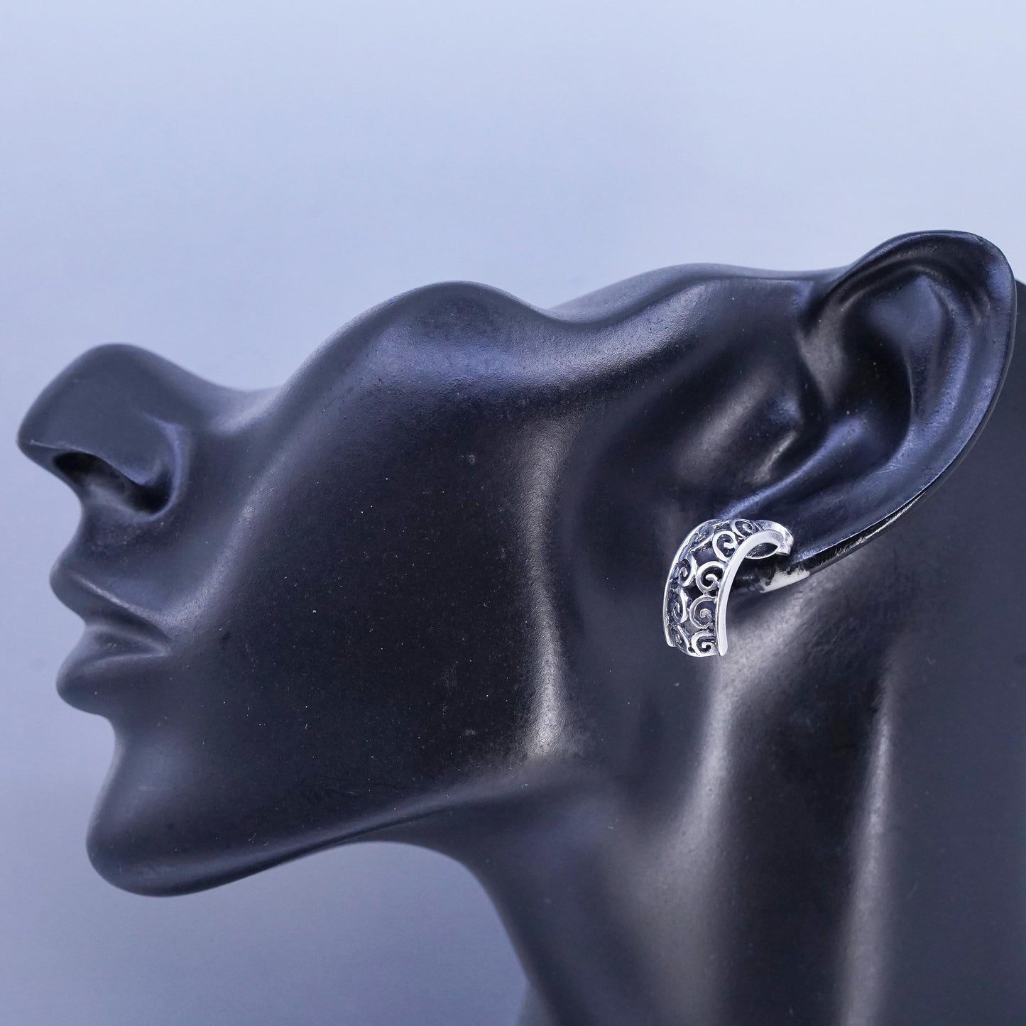 Vinatge Sterling silver Handmade Earrings, 925 Filigree huggie Studs