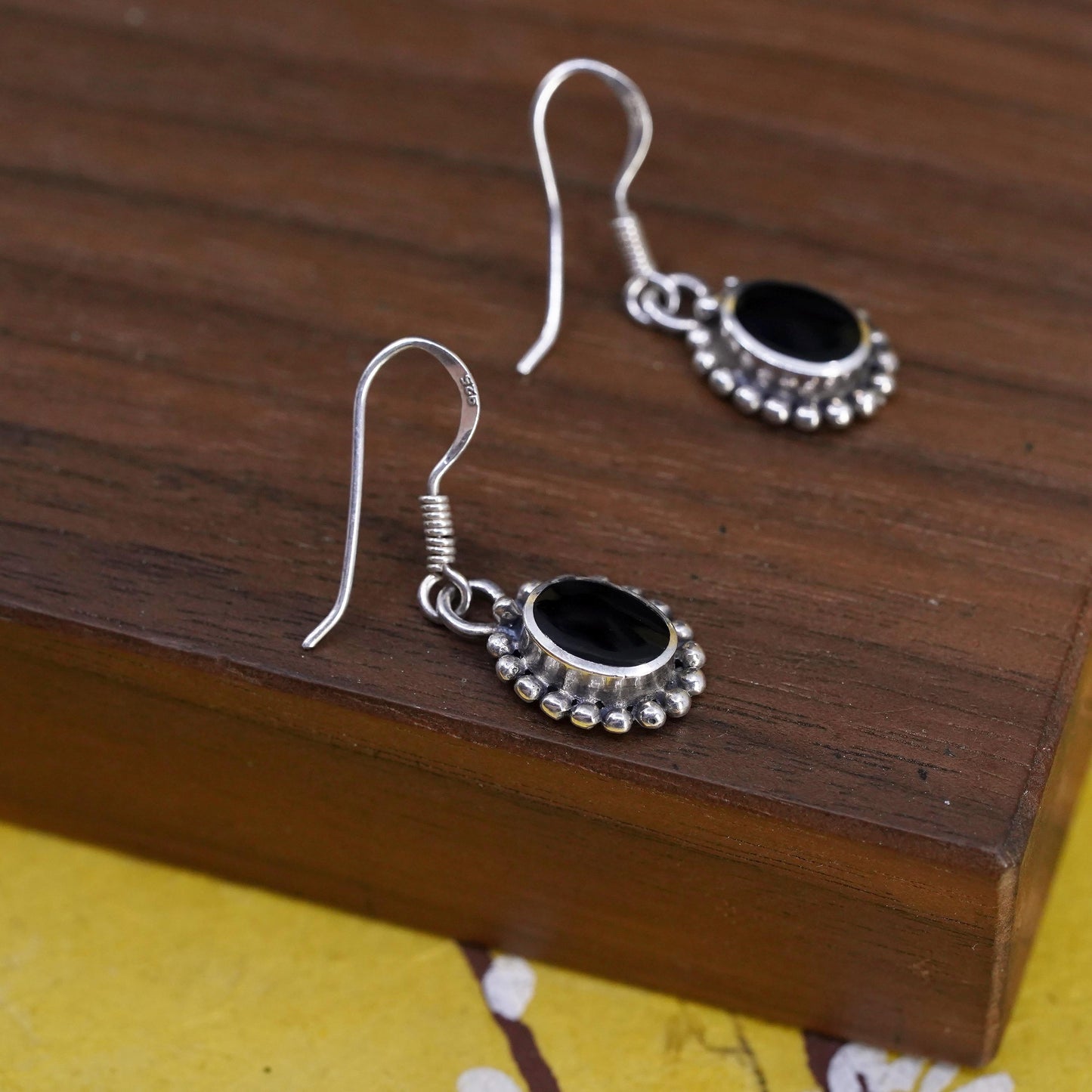 Vintage Sterling 925 silver handmade oval earrings with onyx and beads