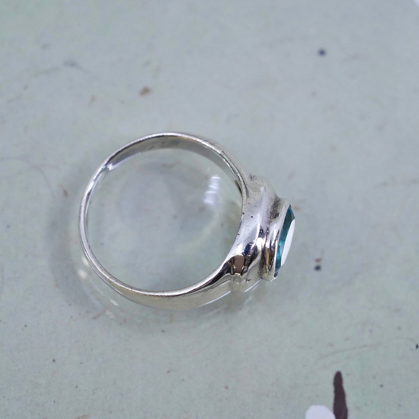 Size 7, vintage Sterling silver statement ring, 925 band with oval blue topaz