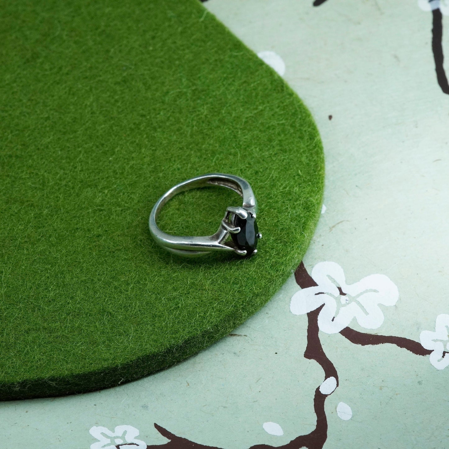 Size 6, vintage Sterling silver handmade ring, 925 band with sapphire