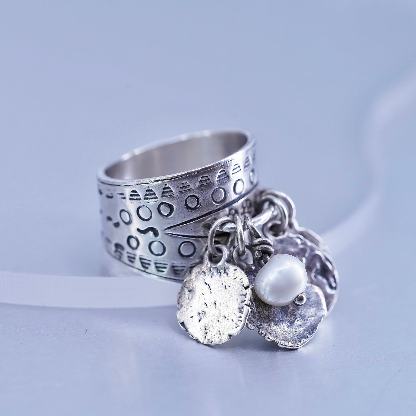 Size 7.5, Silpada R1902 925 Sterling Silver Pearl Stamped Coin Cha Cha Ring