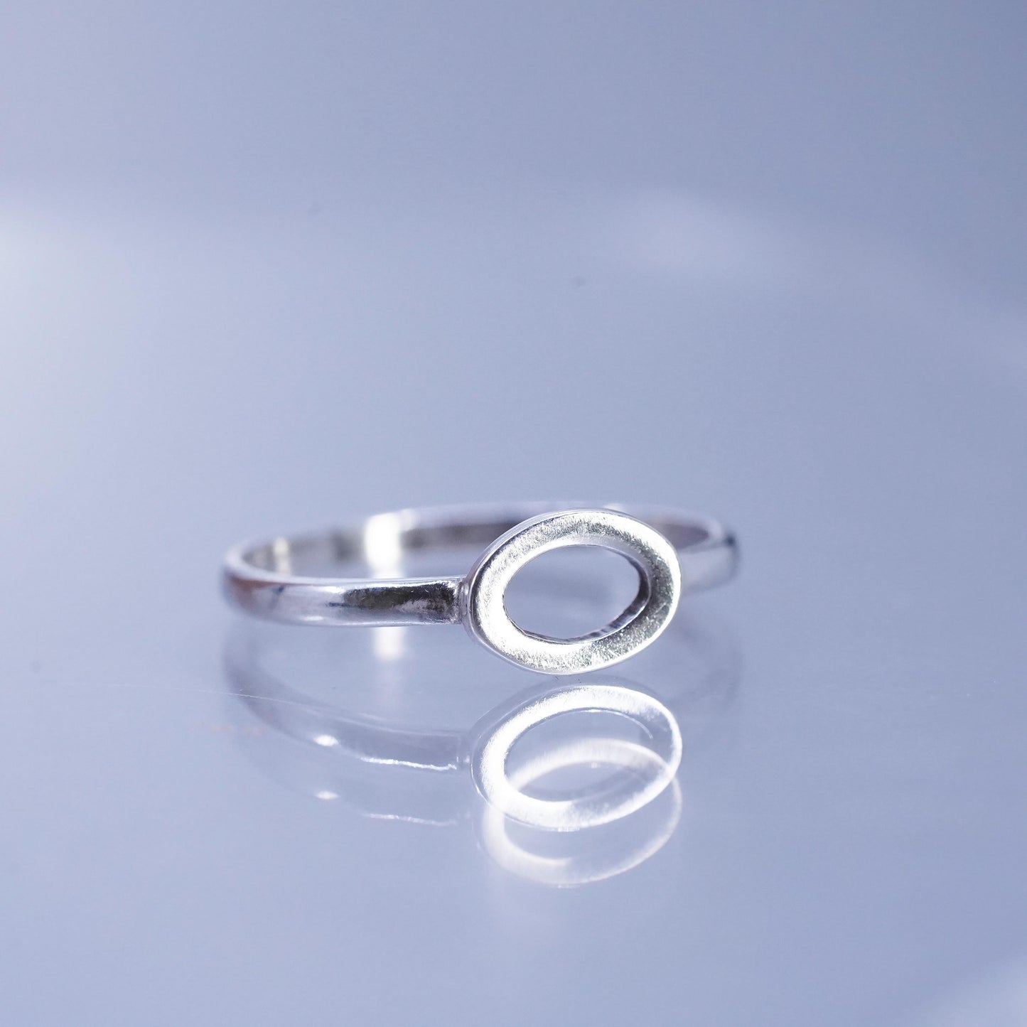 Size 8, vintage Sterling 925 silver stackable ring, initial letter O band