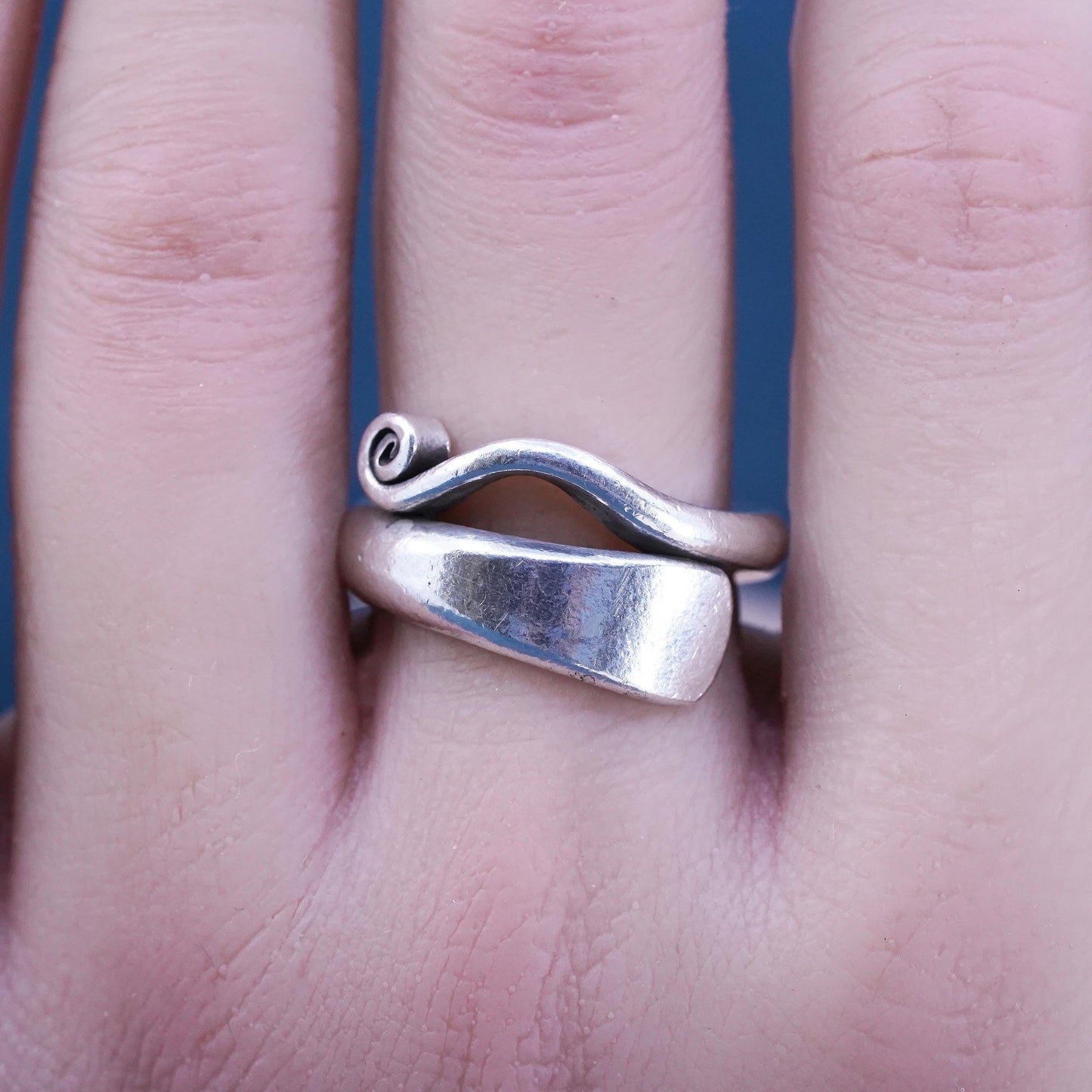 Size 6.25, vintage Sterling silver handmade ring, 925 wide swirly band