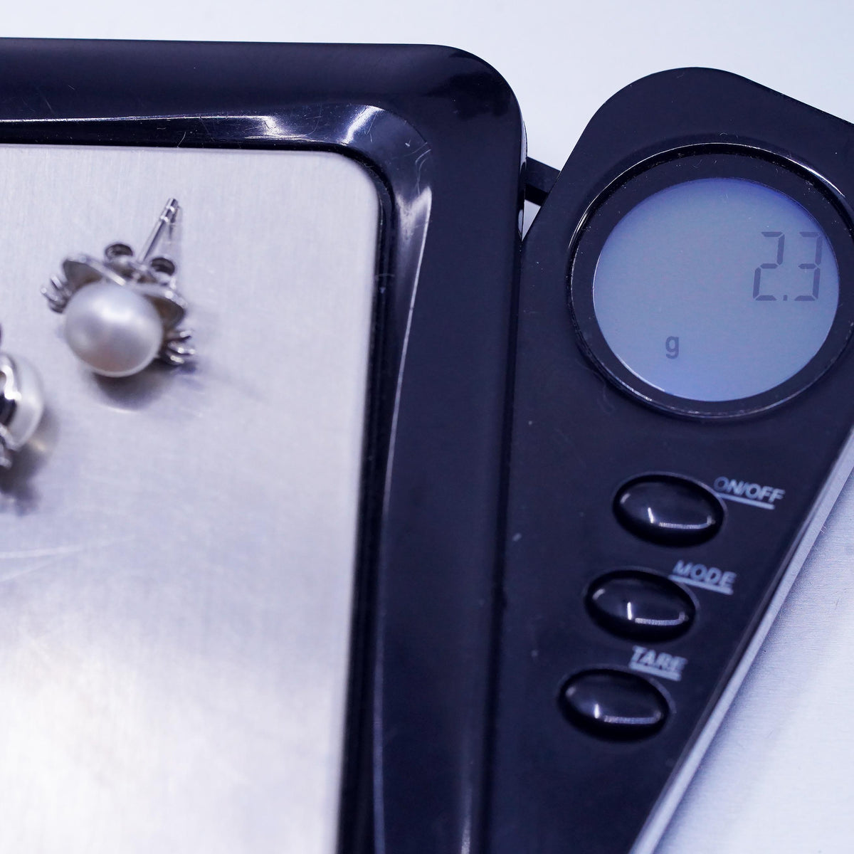 Vintage Mexico Sterling 925 silver earrings, freshwater pearl cat kitty studs