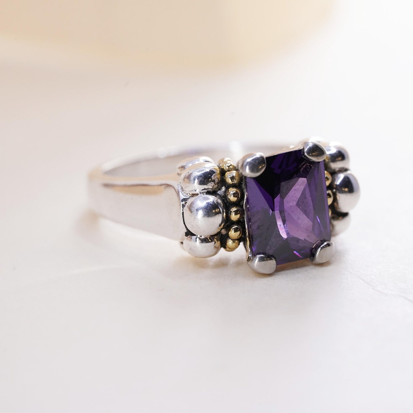 Size 8, Vintage sterling 925 silver ring with amethyst 14K yellow gold beads