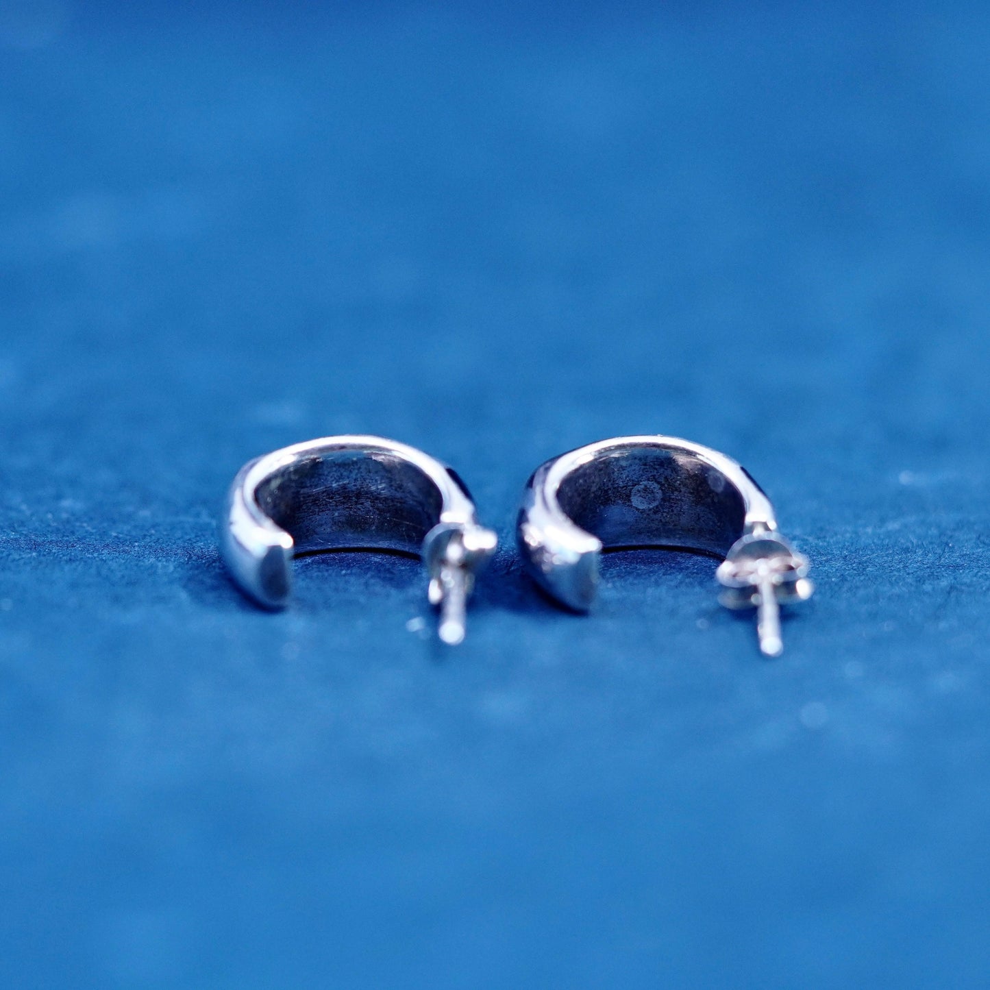 0.75”, vintage Sterling silver handmade earrings, 925 hoops onyx inlay, huggie