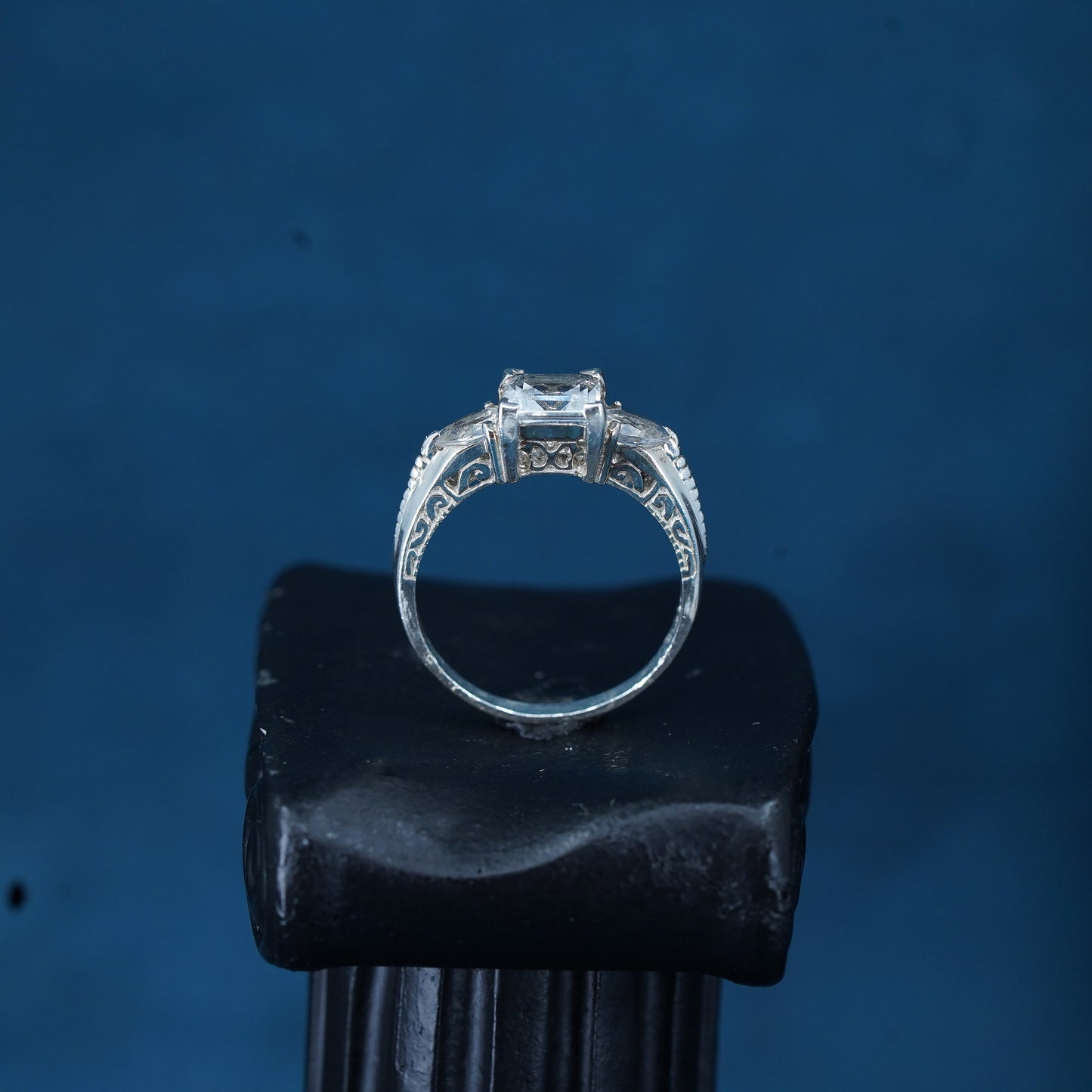 Size 10, vintage Sterling 925 silver engagement ring with cluster Cz around