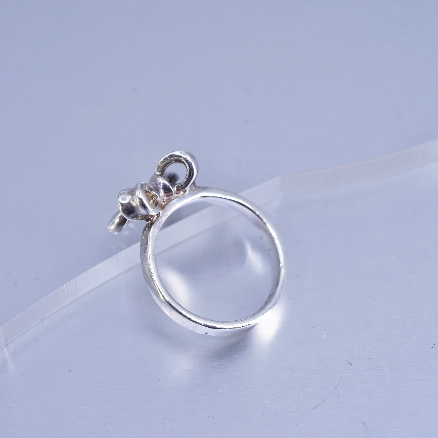 Size 4.25, vintage fashionable Sterling 925 silver ribbon ring