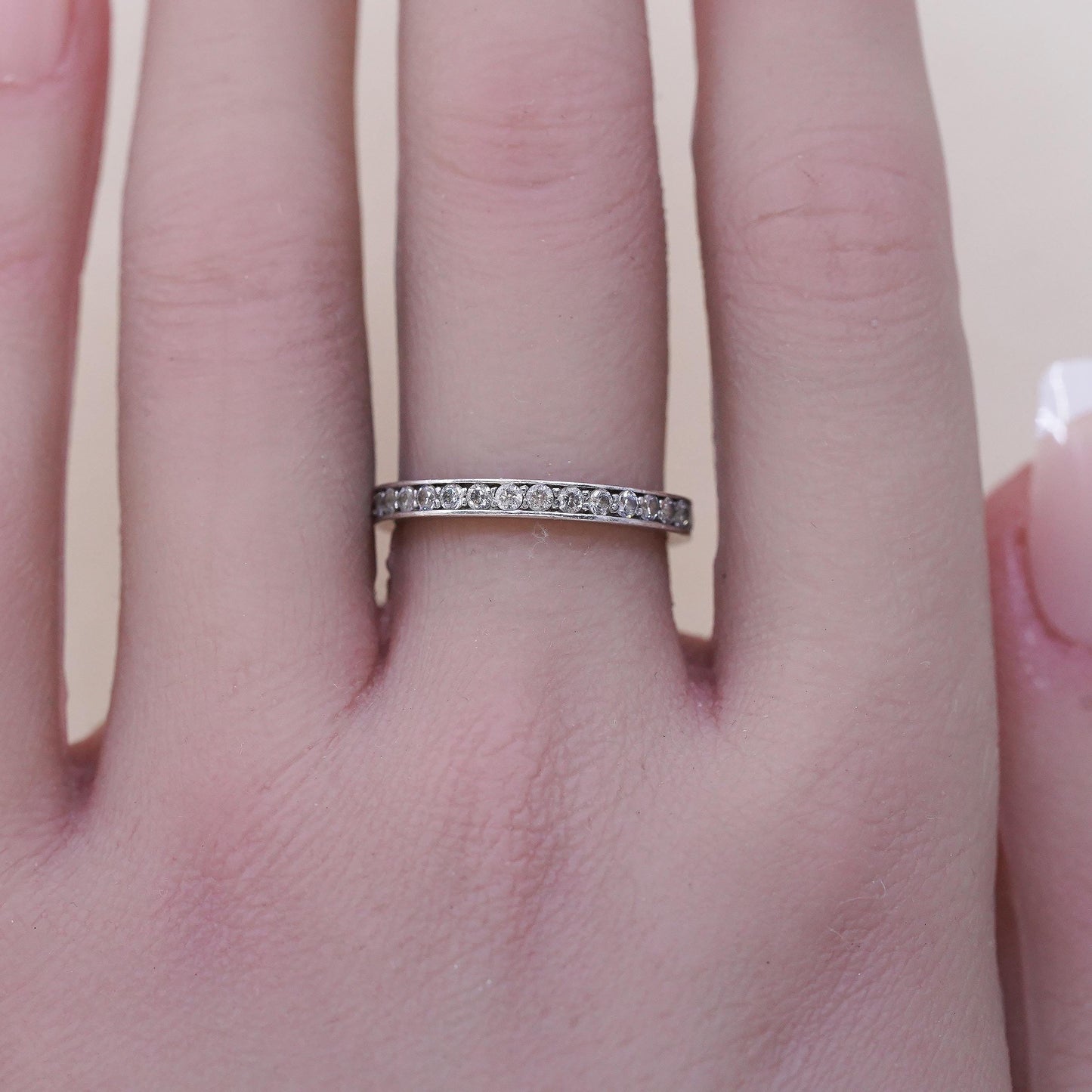 Size 7.25, VTG sterling 925 silver ring with cluster CZ, stackable wedding band