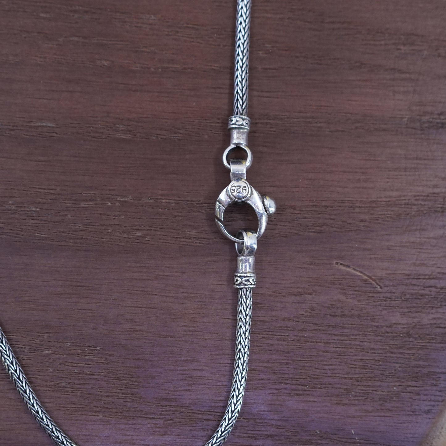 16”, Rodney de Gruchy Sterling Silver 925 Wheat Chain with onyx pendant