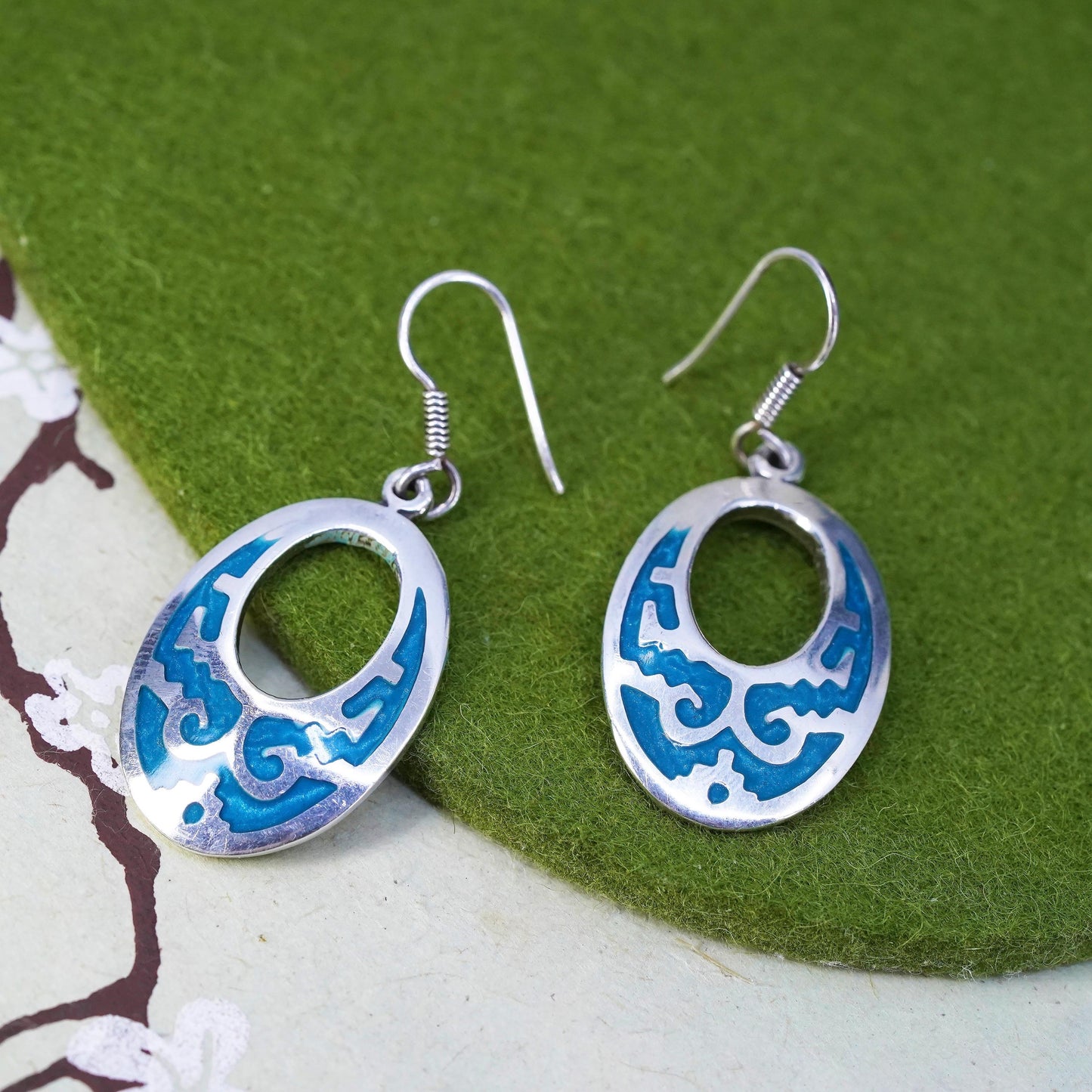Vintage Mexican sterling 925 silver handmade oval earrings with turquoise inlay