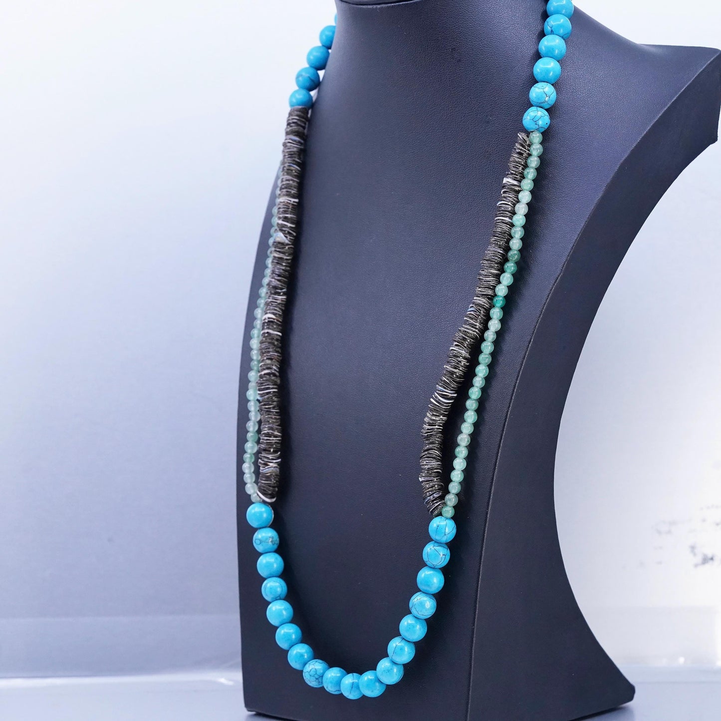 26", vintage Native American handmade heidhi necklace with turquoise beads and shell
