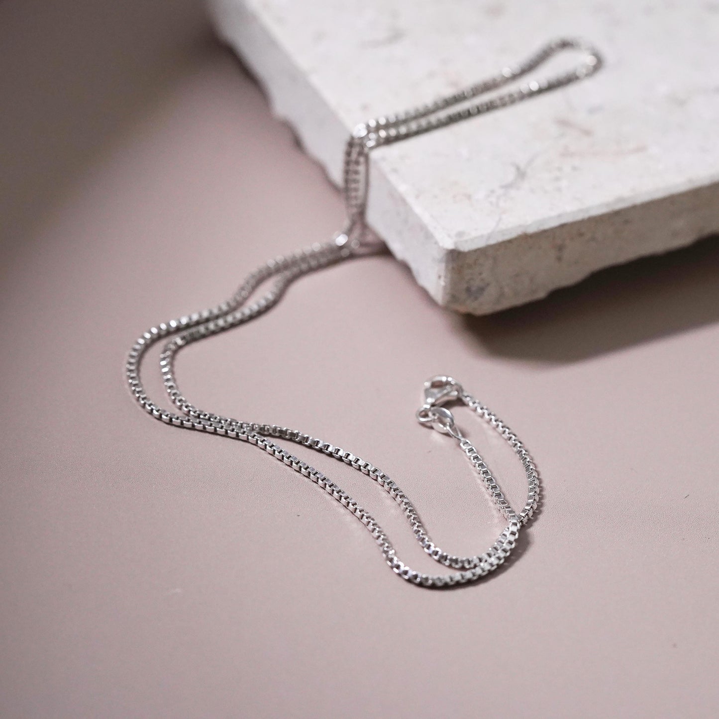 20" 2mm, vintage Sterling silver necklace, 925 box chain