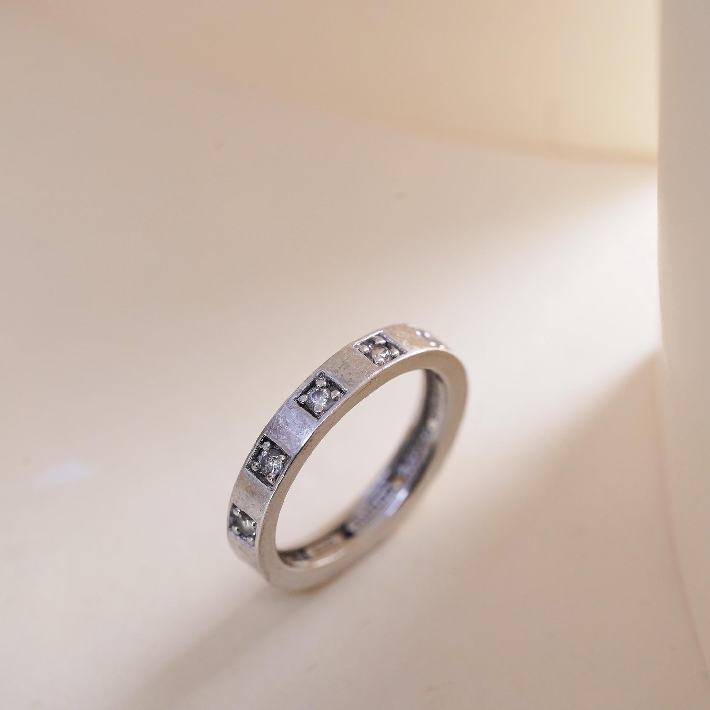 Size 7, vintage Sterling 925 silver stackable ring band with CZ