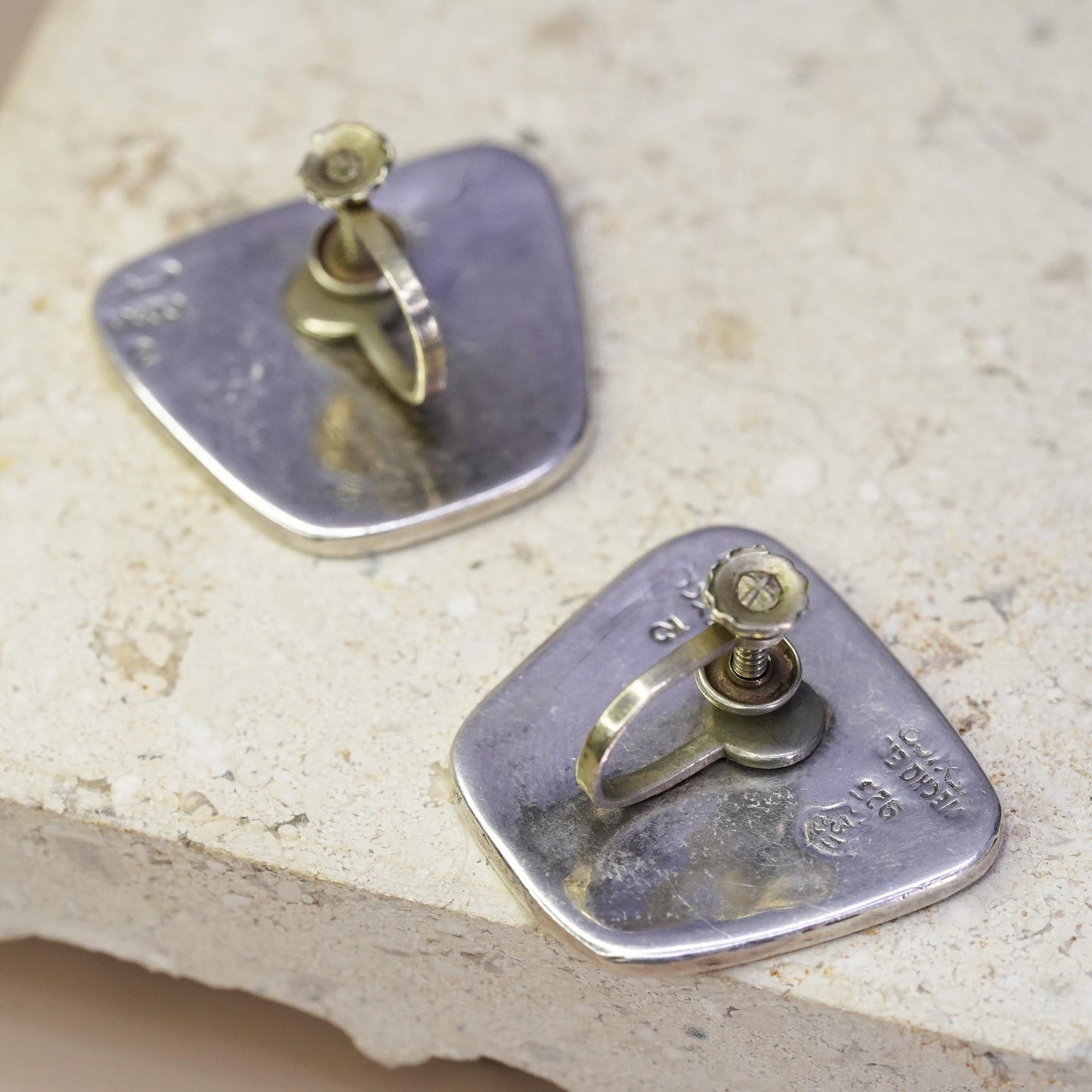 Hecho En Sterling 925 silver screw back smily face earrings turquoise inlay