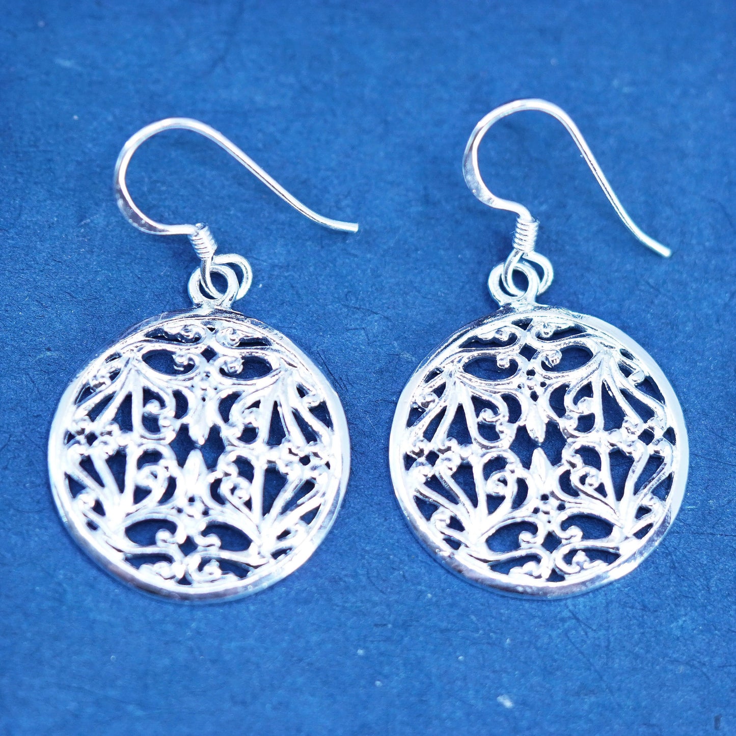 Vintage sterling silver handmade earrings, 925 circle filigree flower drop