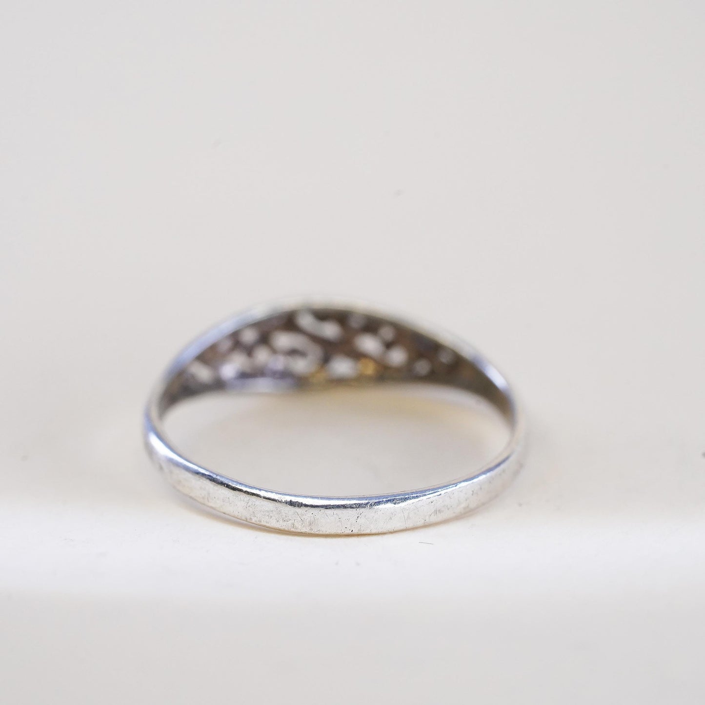 Size 6, vintage sterling silver handmade ring, 925 band with whirl filigree