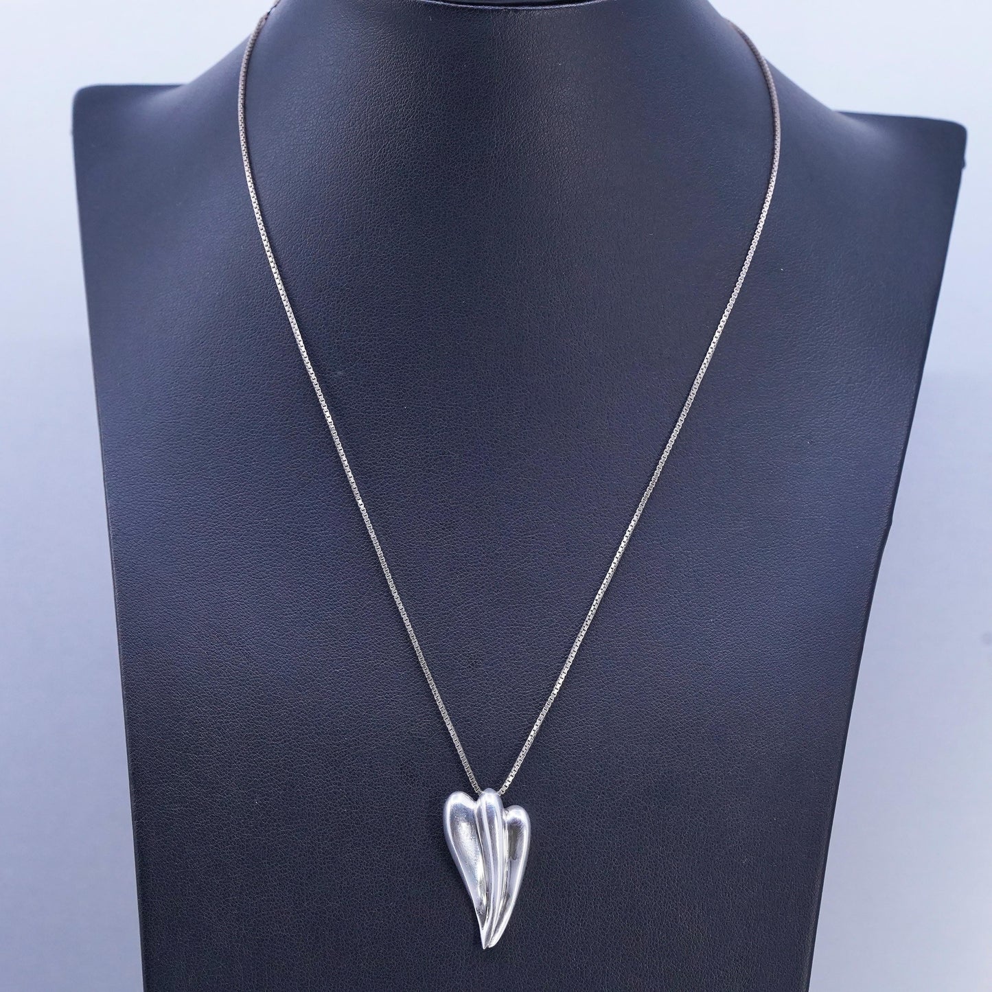 16+2", 925 Sterling Silver Vintage box Necklace with ribbed teardrop pendant