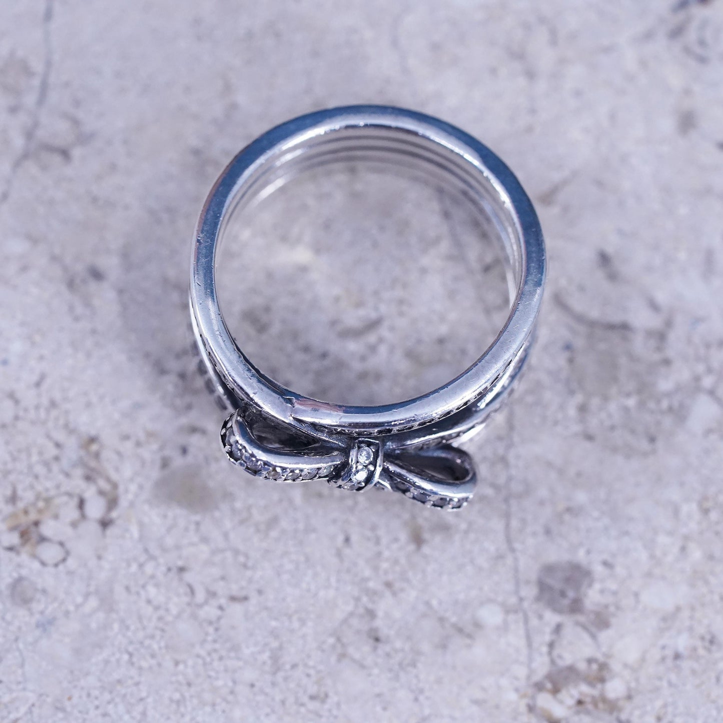 Size 6, vintage ALE sterling 925 silver entwined ring with ribbon cluster cz
