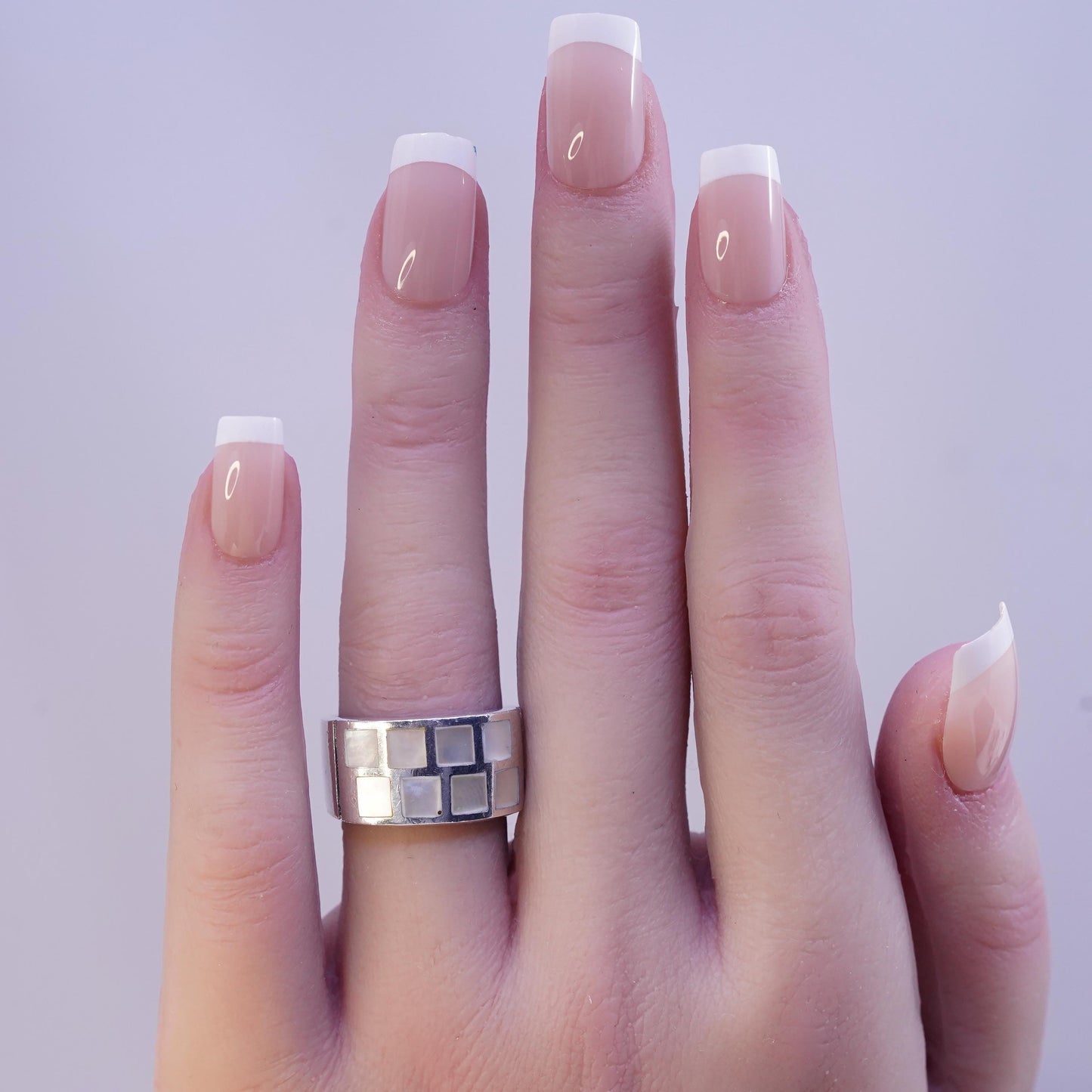 Size 6.25, vintage Sterling 925 silver statement ring with mother of pearl