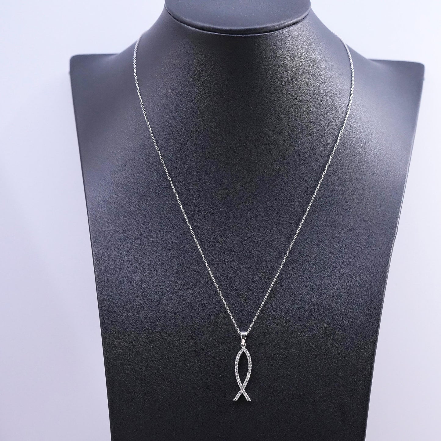 16"+2”, Sterling silver necklace, 925 circle chain fish pendant and Cz