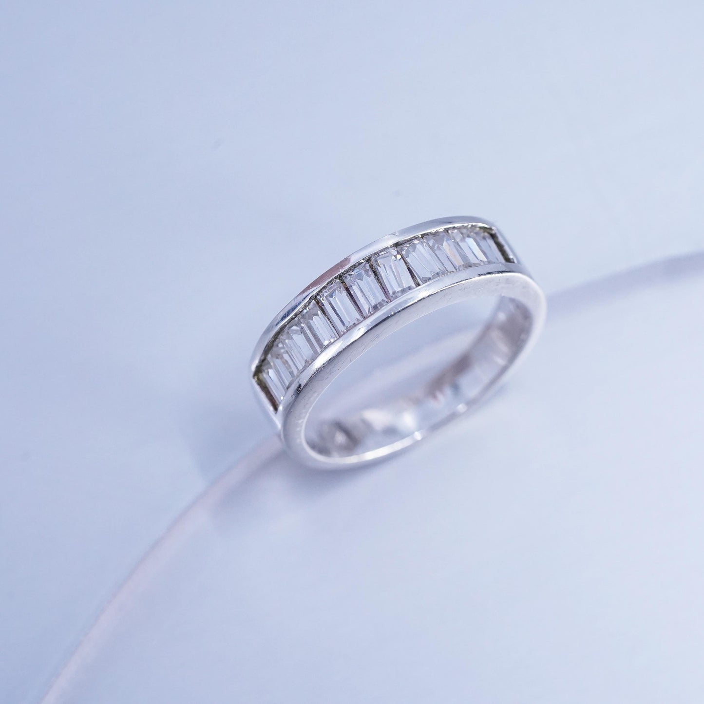 Size 8.25, vintage Sterling 925 silver handmade band ring with cluster Cz