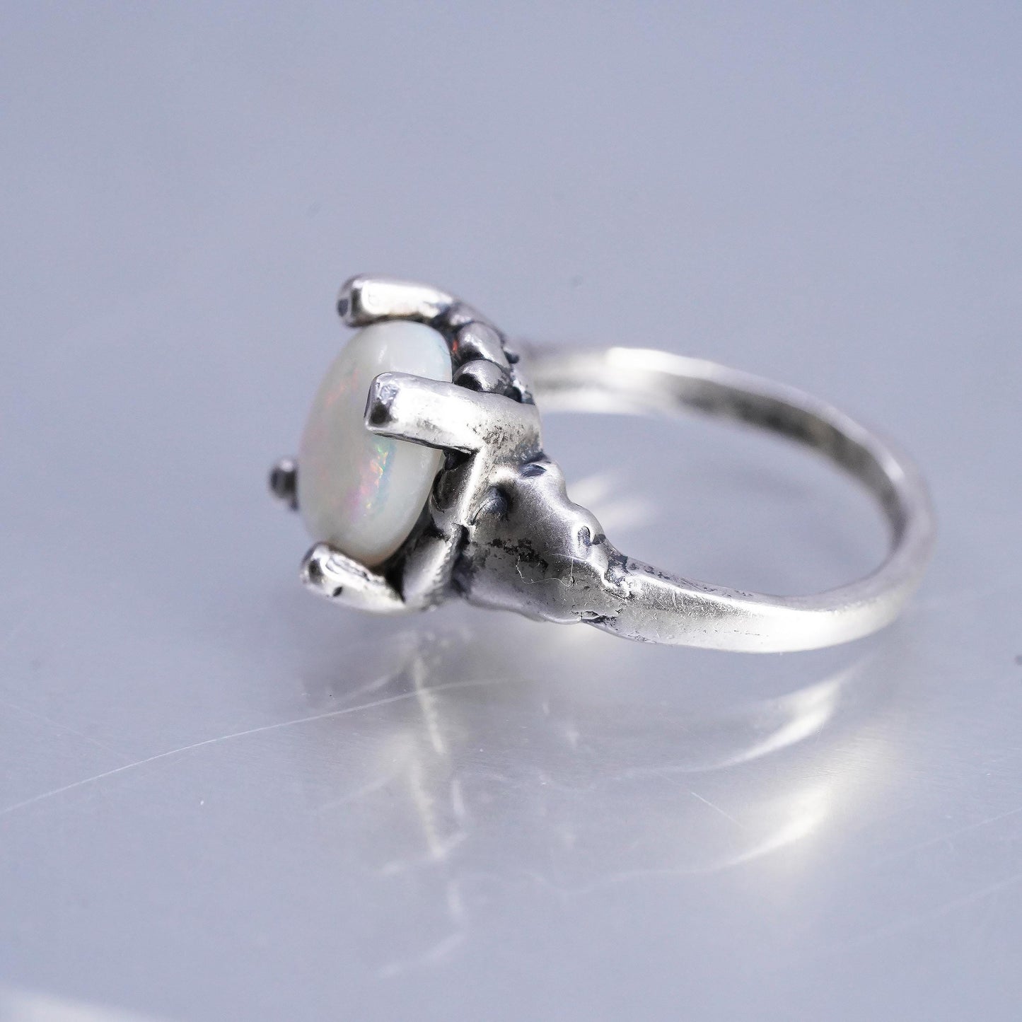 Size 3.25, vintage southwestern Sterling 925 silver handmade ring with opal