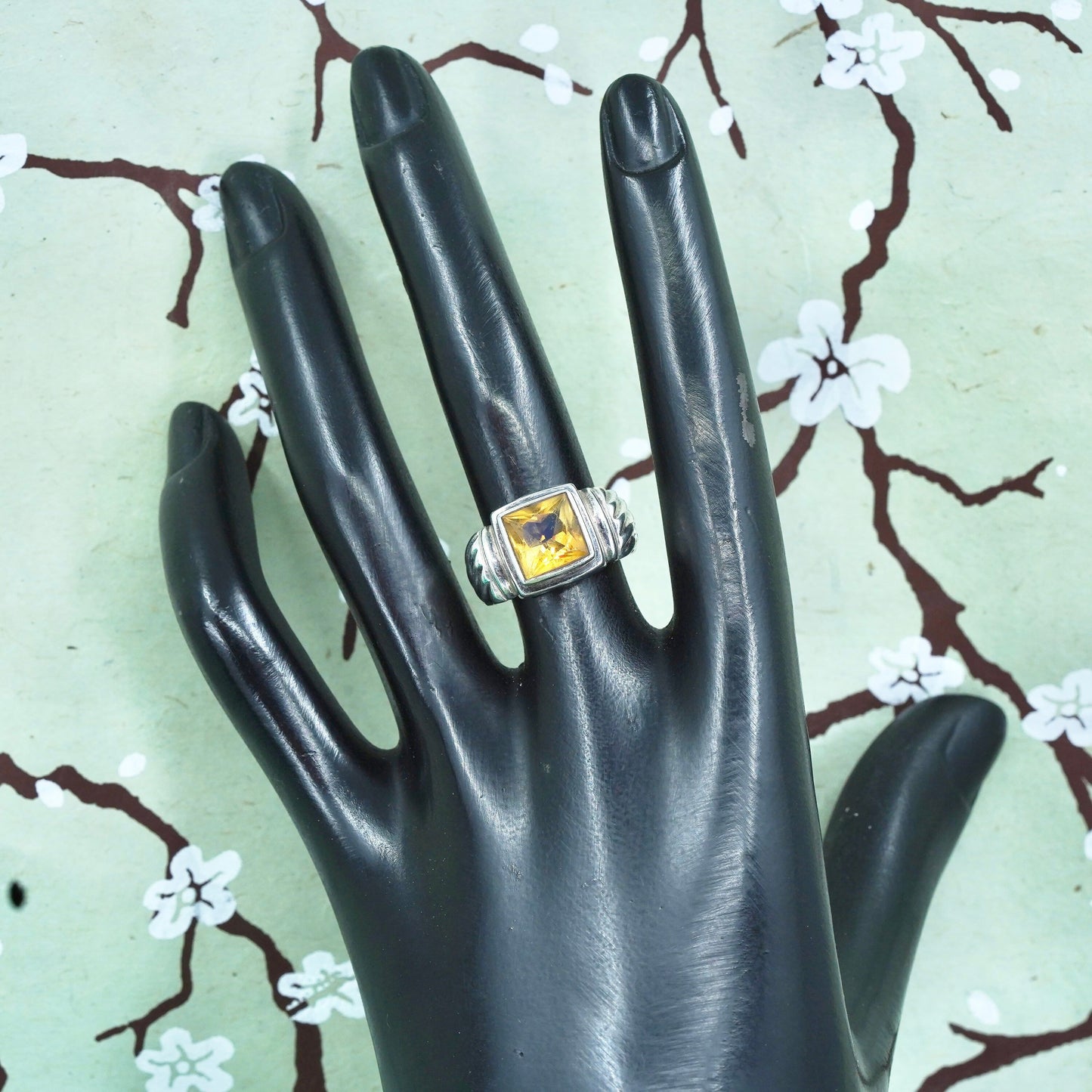 Size 6.5, vintage Sterling silver handmade ring, ribbed 925 band with citrine