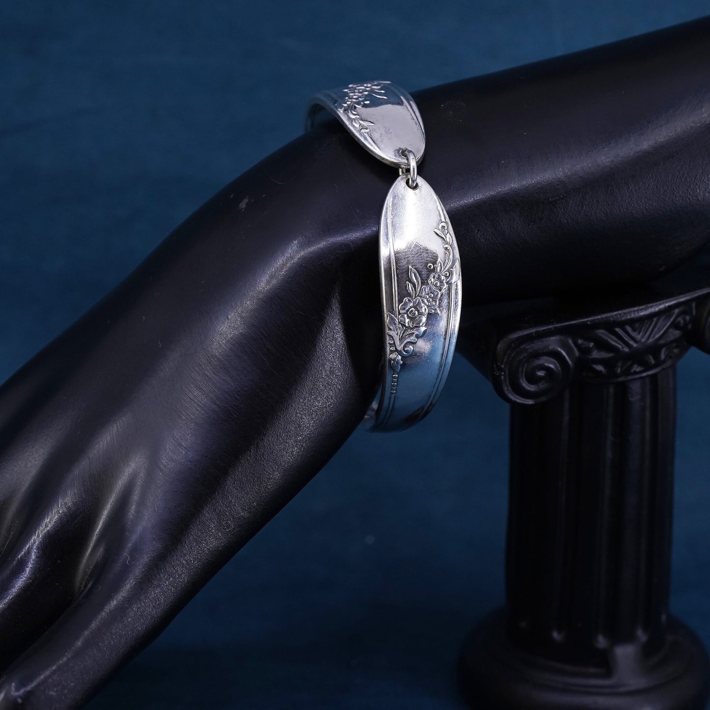 7.5” vintage Silver Tone spoon bracelet, stamped community on the spoon