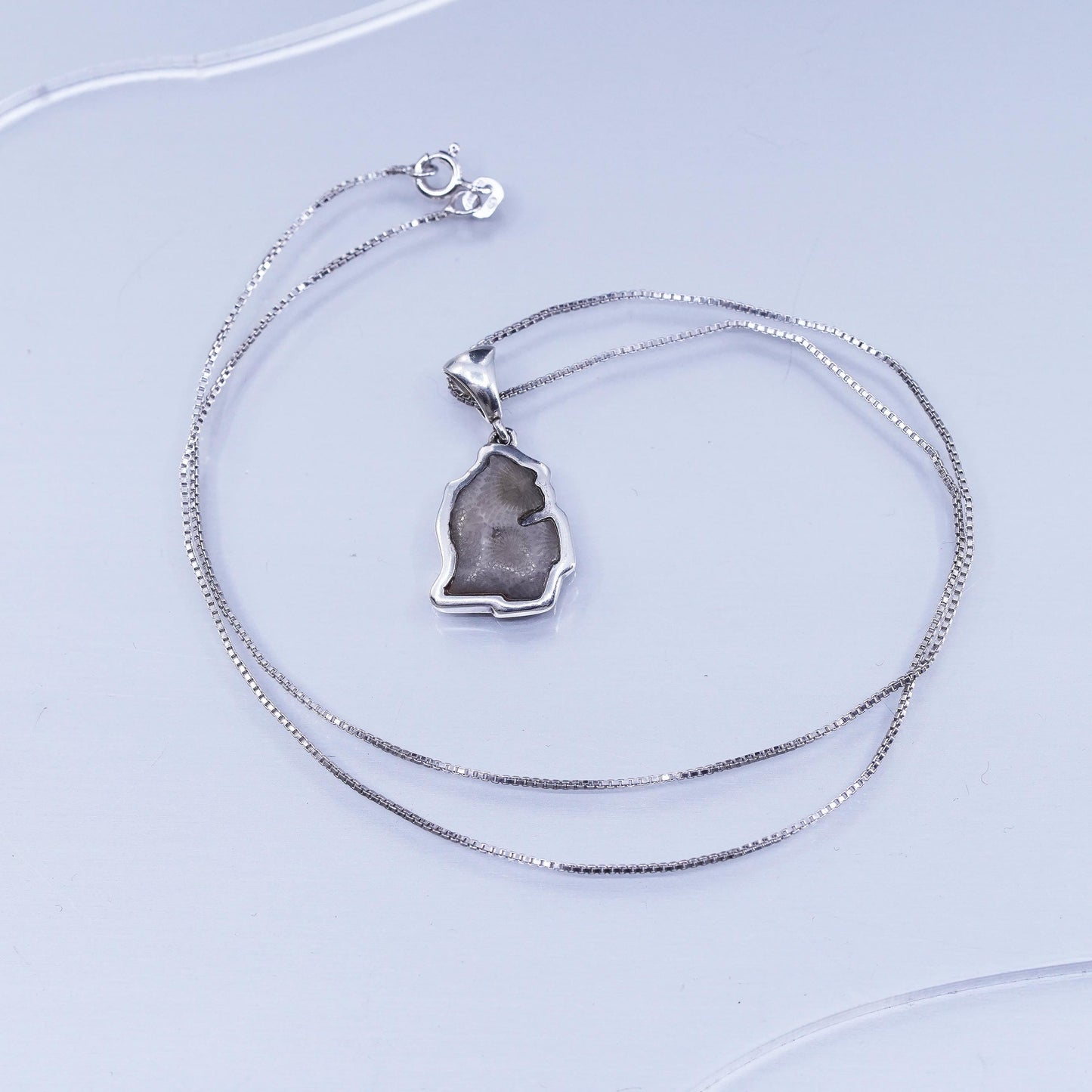 18”, Vinatge Sterling 925 silver handmade box necklace fossil coral pendant