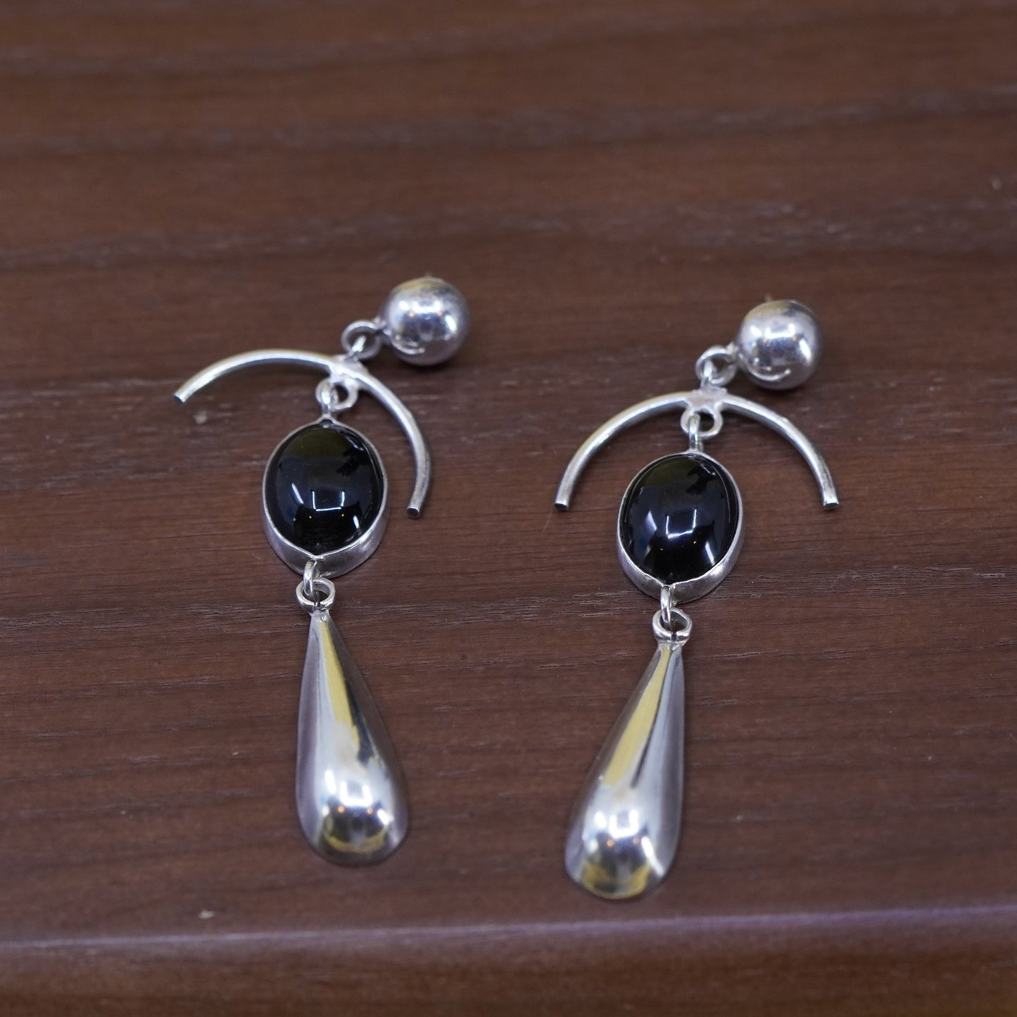 Southwestern mexico Sterling 925 silver handmade teardrop earrings w/ oval onyx