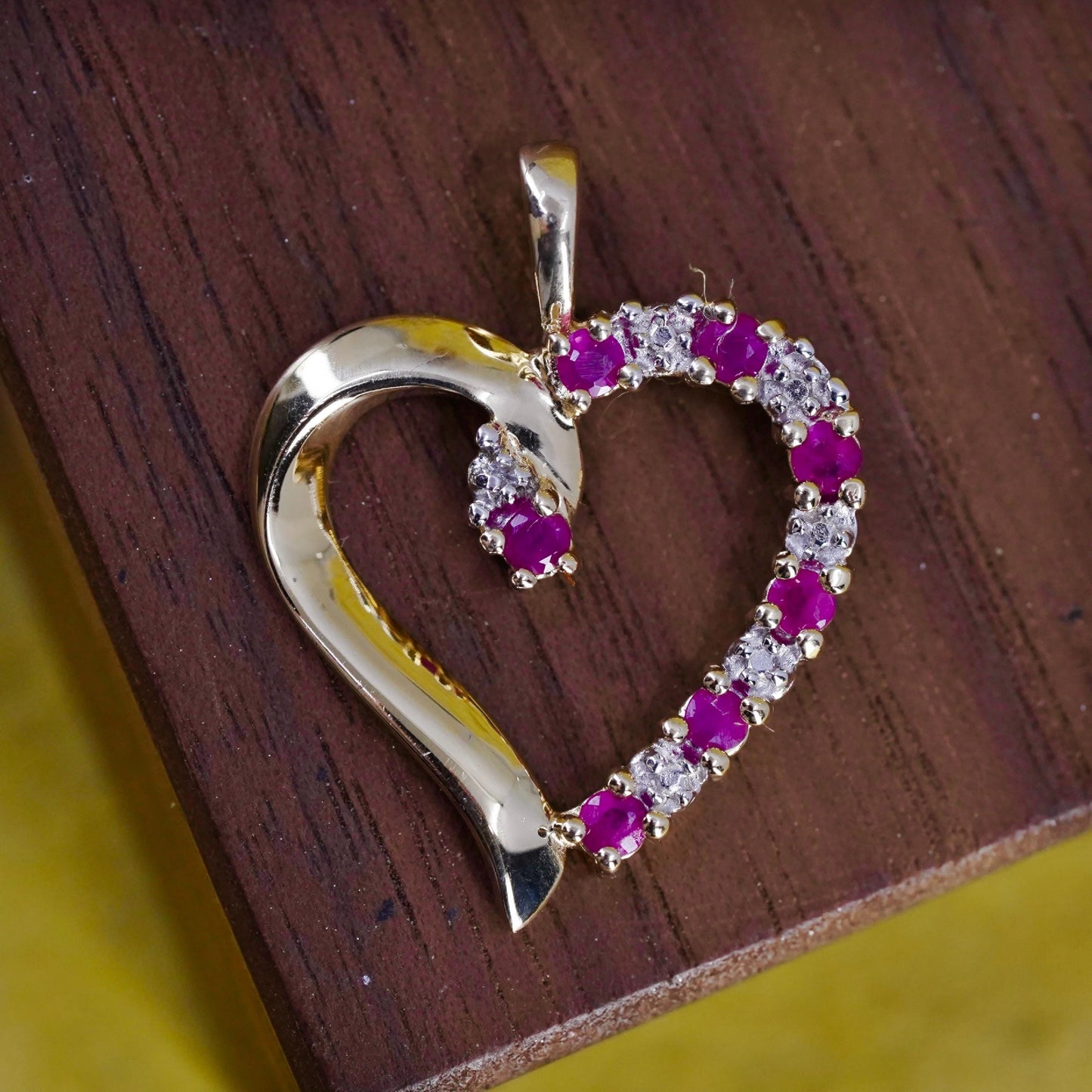 Vintage vermeil gold over Sterling 925 silver heart pendant ruby and diamonds