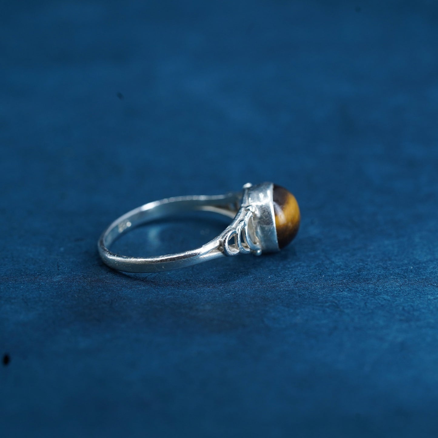 Size 7, vintage Sterling 925 silver handmade ring with golden tiger eye
