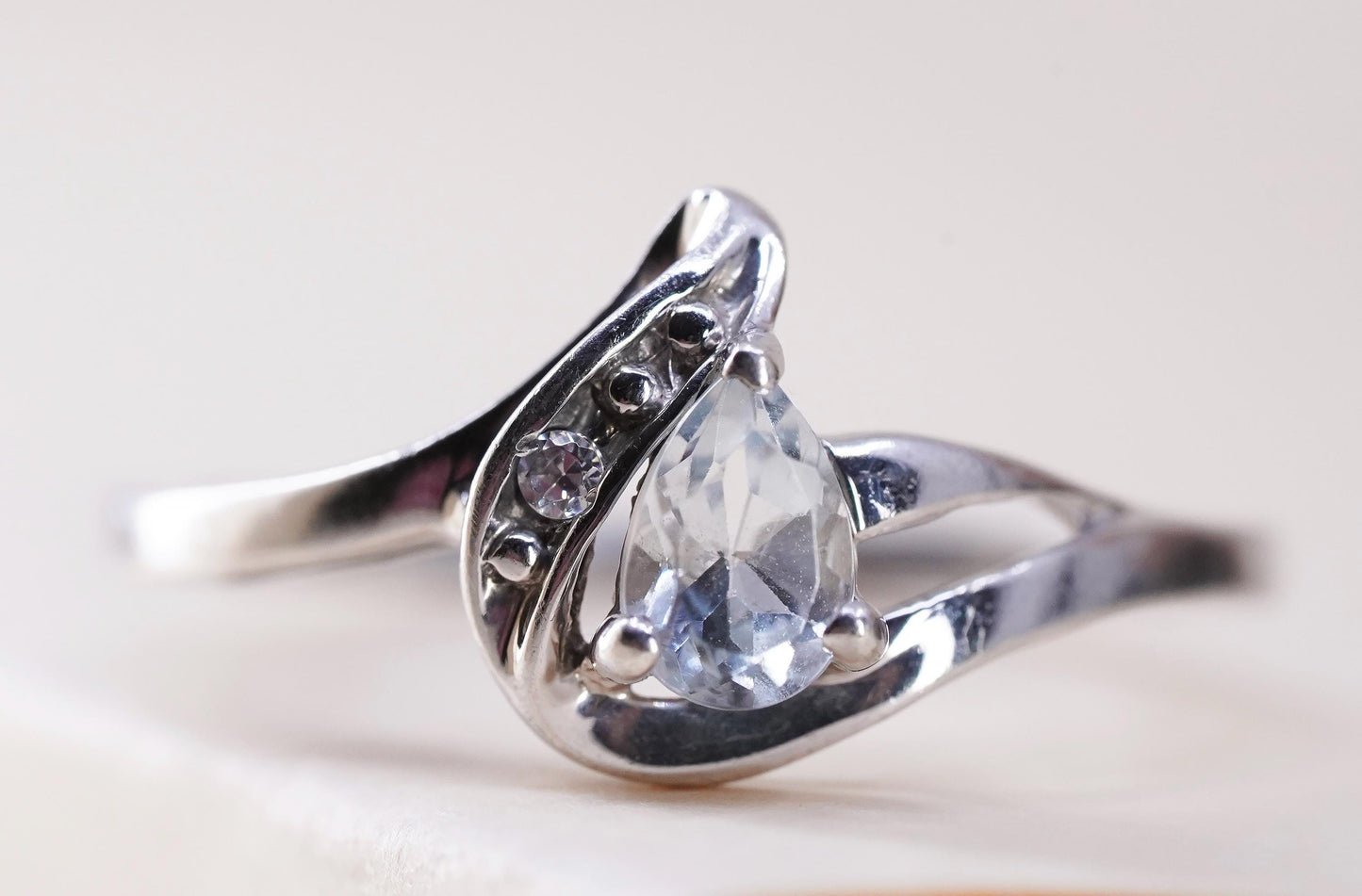 Size 7.5, vintage sterling 925 silver handmade ring with blue topaz diamonds