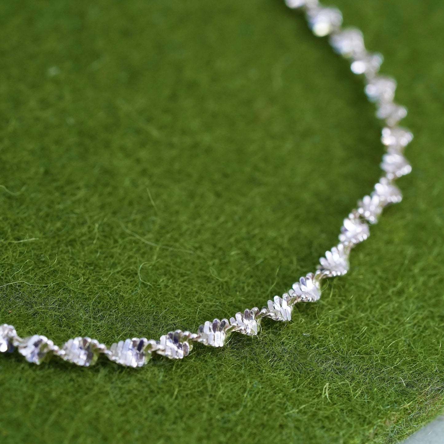 7" 3mm, Vintage sterling silver bracelet, twisted herringbone link bracelet