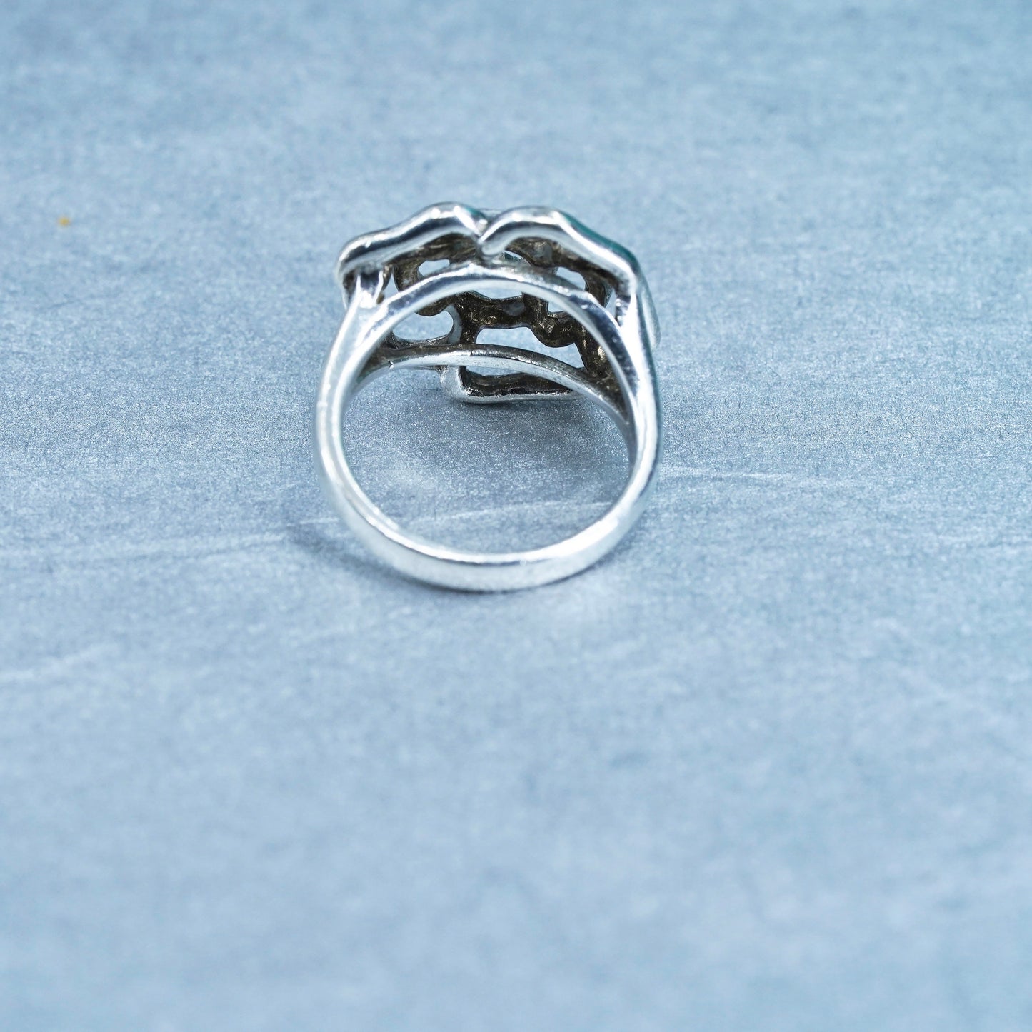 Size 7, vintage southwestern Sterling 925 silver handmade ring, flower band
