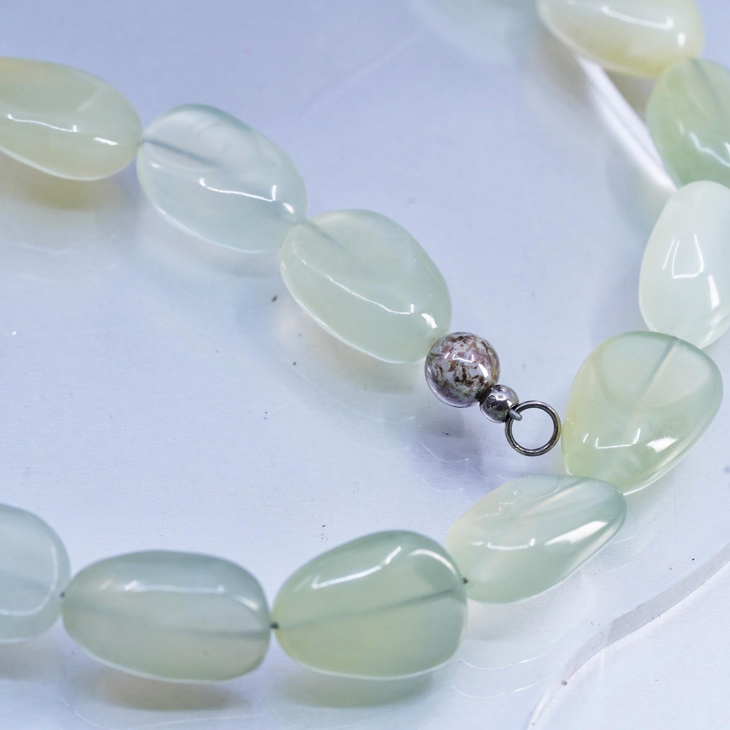 16", Vintage 925 Sterling Silver necklace with green fluorite nugget beads
