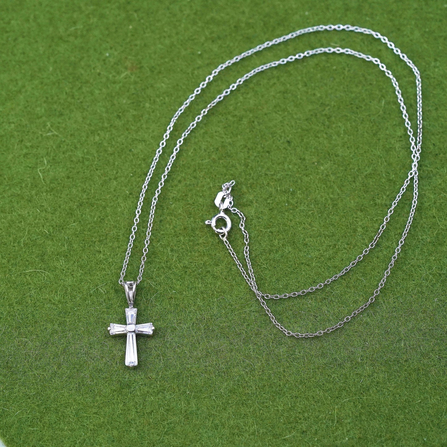 18”, 1mm, Vintage sterling silver box chain with cz cross pendant, necklace
