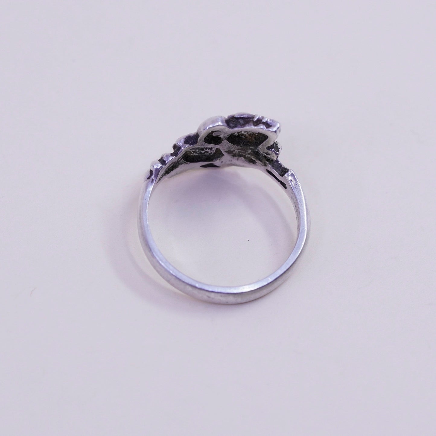 Size 8, Vintage sterling silver handmade ring, 925 grape vines leafy band