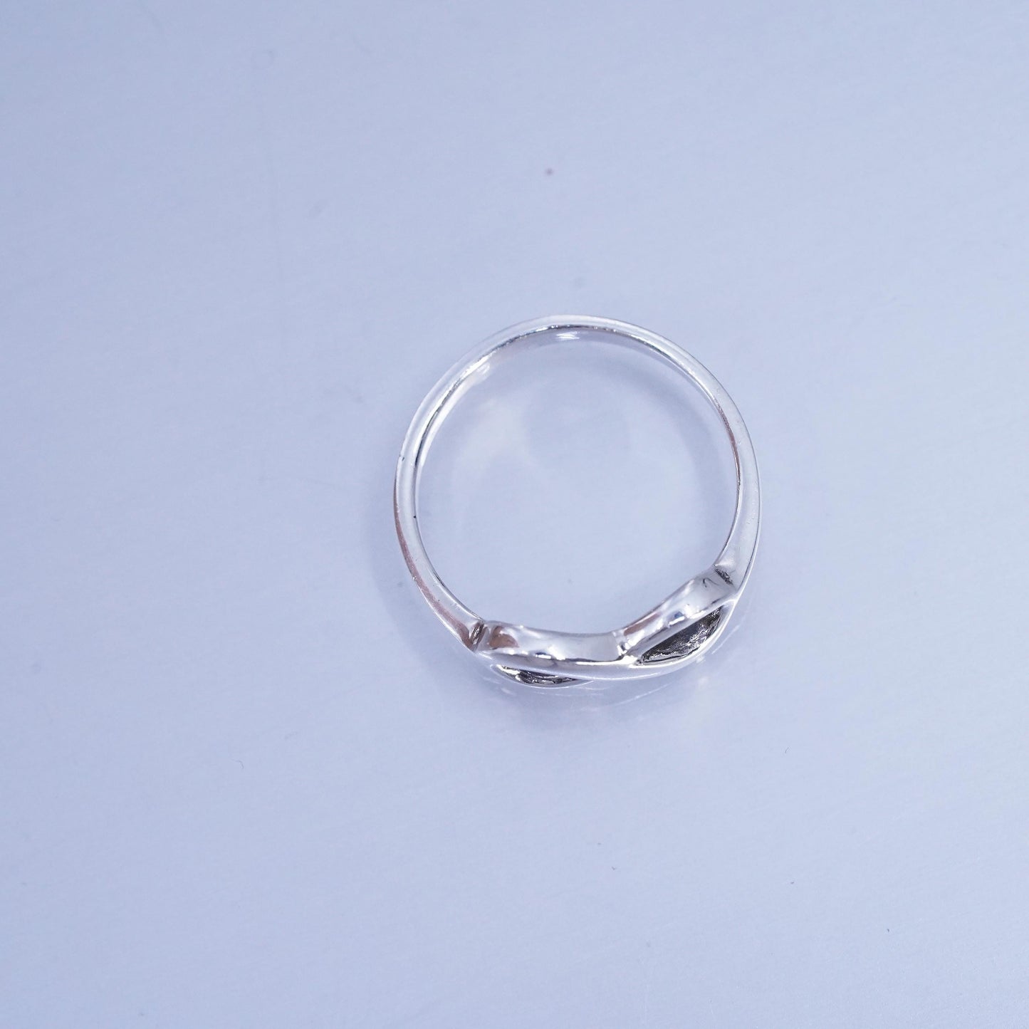 Size 7.25, vintage Sterling 925 silver wedding ring, infinity endless loop band