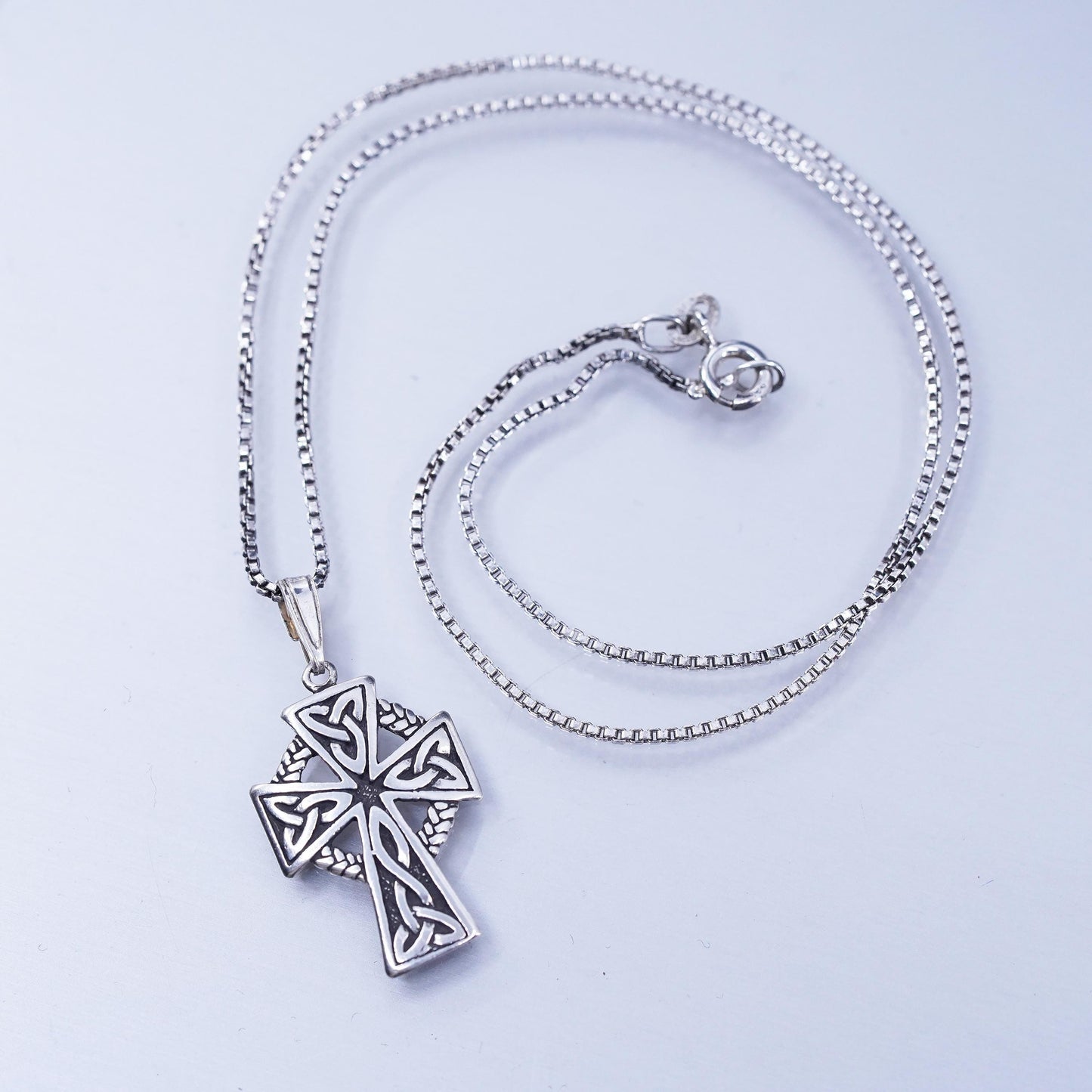 16”, vintage Sterling 925 silver box necklace Irish Celtic knot cross pendant