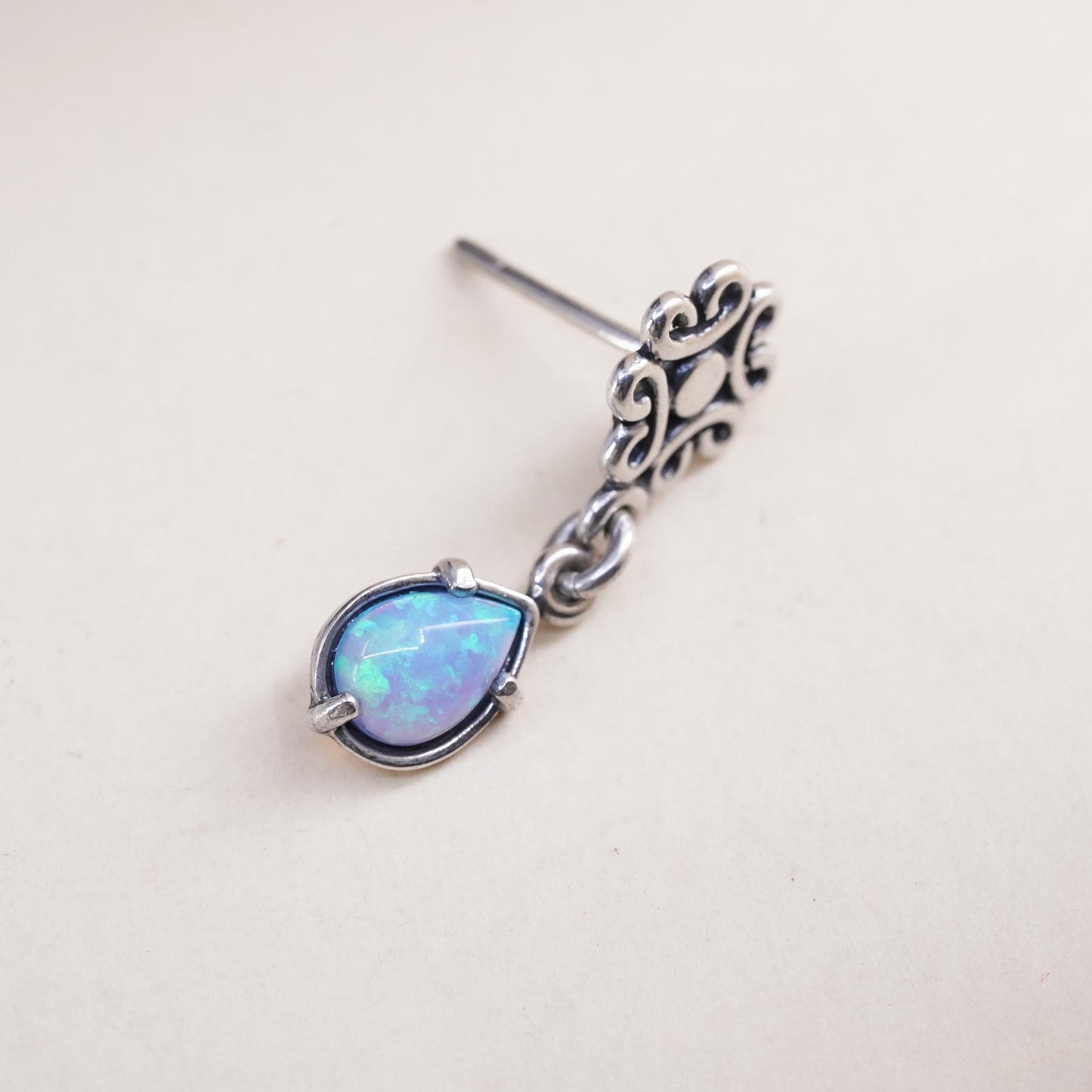 Vintage Sterling 925 silver handmade single earring with oval teardrop opal