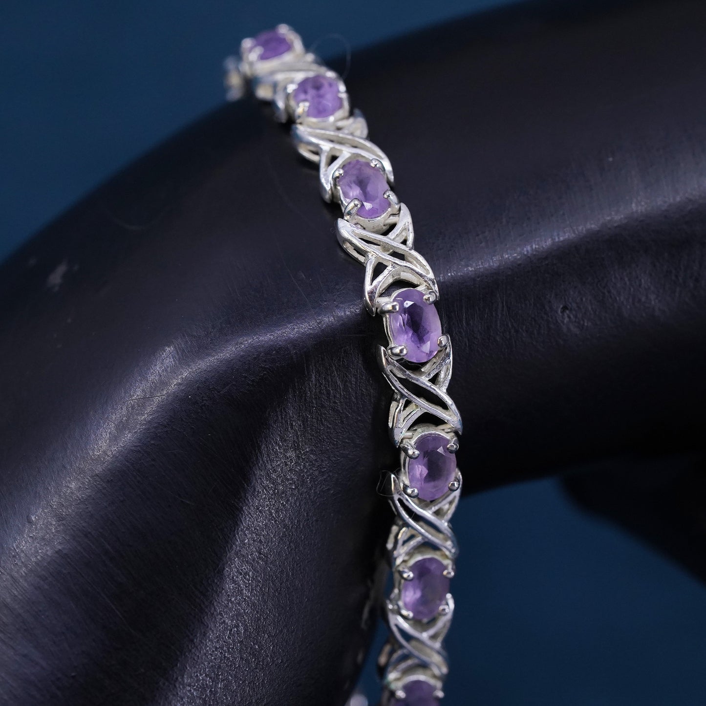 6.75", vintage Sterling 925 silver tennis bracelet with amethyst
