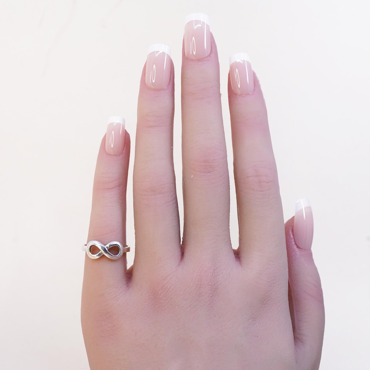 Size 5.25, VTG Sterling silver handmade ring, stackable 925 infinity loop band